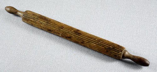 Antique c1800 wooden lace - antique,